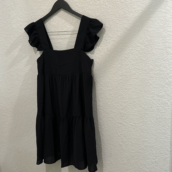 Sleeveless black dress in size M - Picture 2 of 10